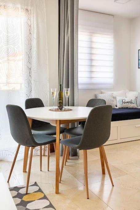 Seaesta Apartment Pool And Beach Slatine Buitenkant foto
