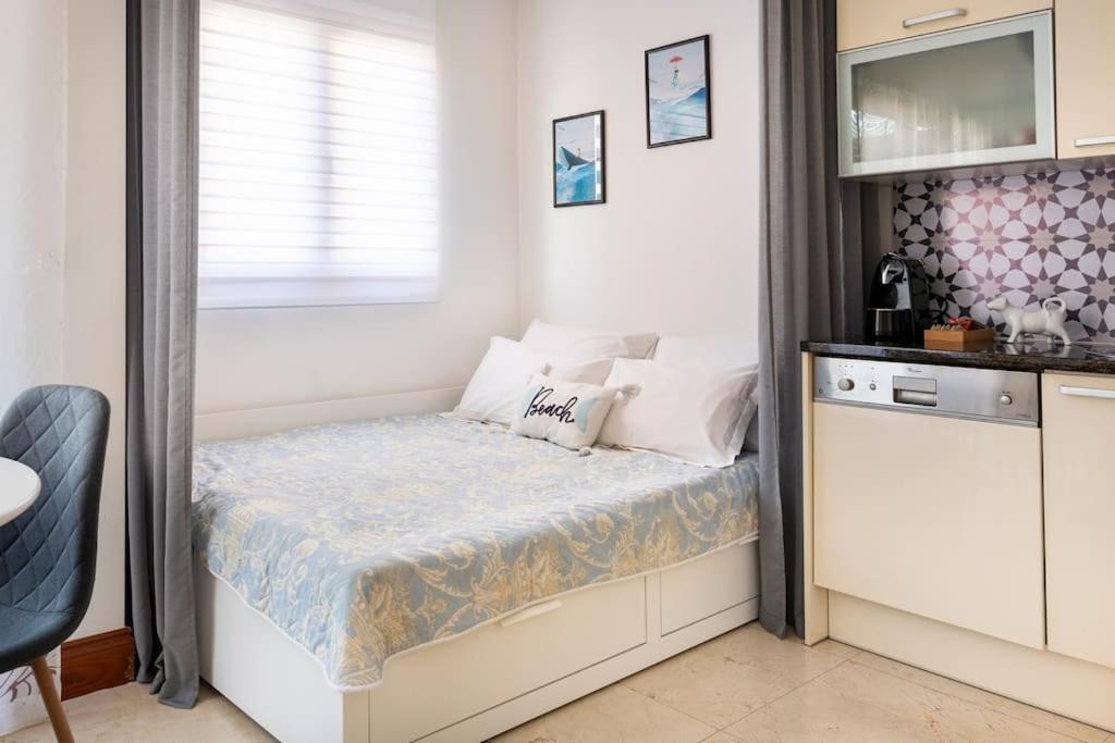 Seaesta Apartment Pool And Beach Slatine Buitenkant foto